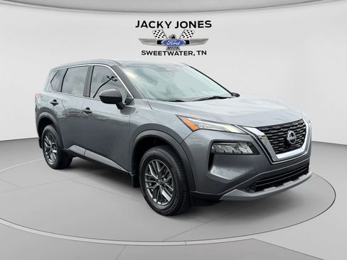 Used 2023 Nissan Rogue S FWD image 7