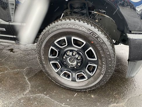 Used 2025 Ford F250 Platinum image 38