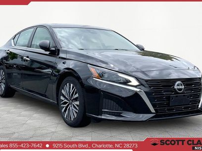 Used 2024 Nissan Altima 2.5 SV