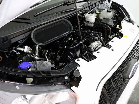 Used 2024 Ford Transit 350 XLT image 32
