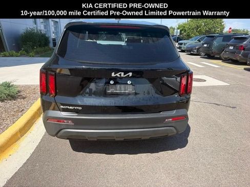 Used 2023 Kia Sorento LX FWD image 18