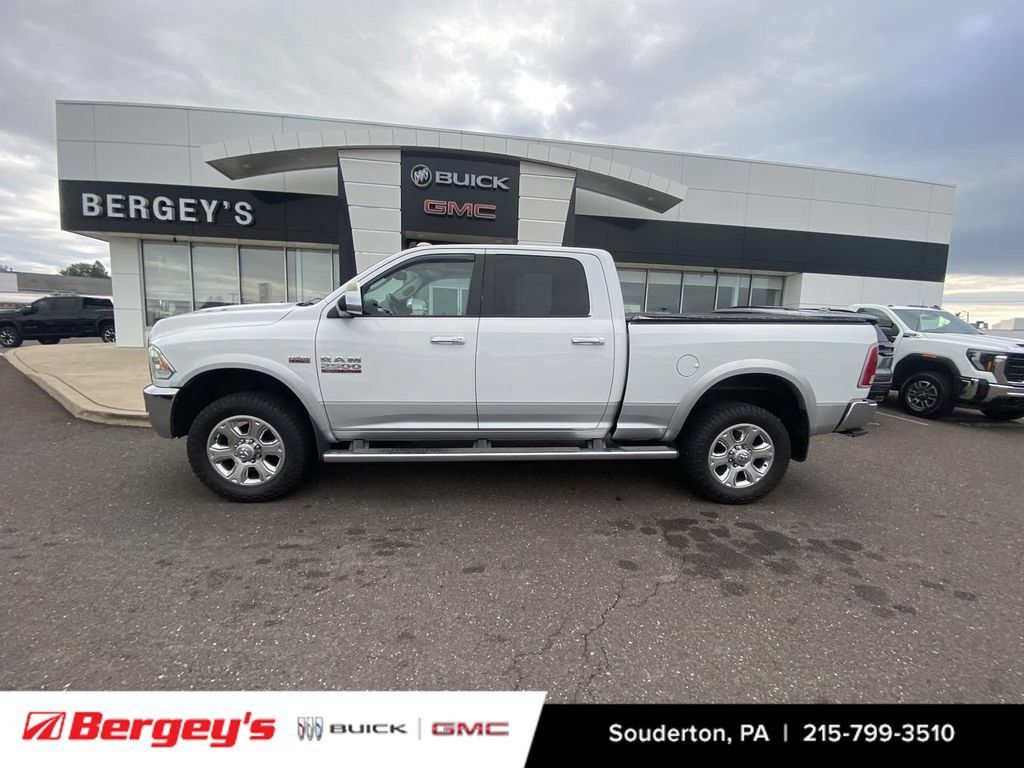 Used 2014 RAM 2500 Laramie w/ Convenience Group AWD/4WD image 2