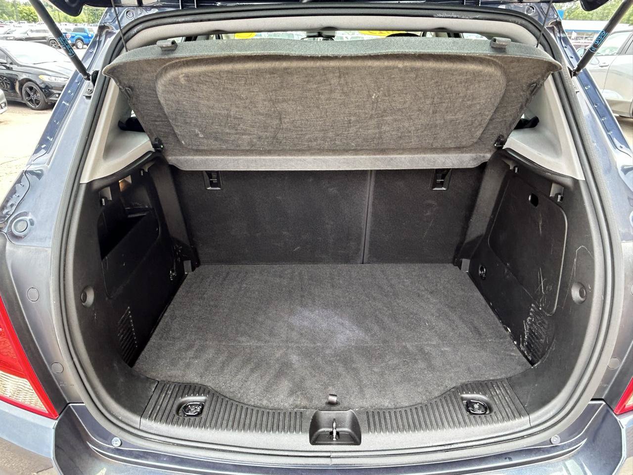 Used 2019 Chevrolet Trax LS AWD/4WD image 17