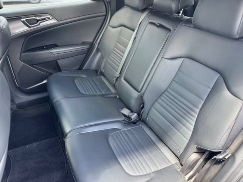 Used 2023 Kia Sportage SX FWD image 11