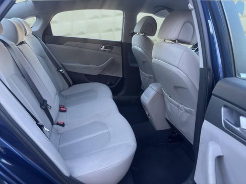 Used 2017 Hyundai Sonata SE w/ Cargo Package FWD image 18