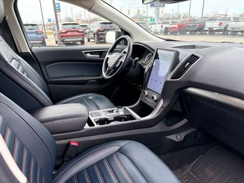 Used 2023 Ford Edge SEL w/ Sport Appearance Package image 17