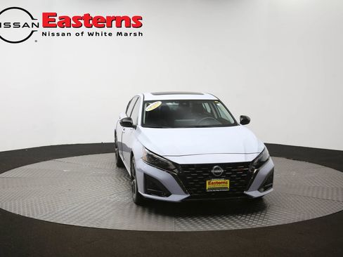 Used 2023 Nissan Altima 2.5 SR w/ SR Premium Package FWD image 51