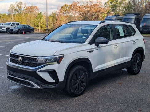 Used 2024 Volkswagen Taos S image 5