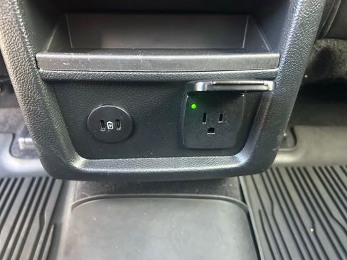 Used 2024 Ford Edge SEL w/ Convenience Package image 12