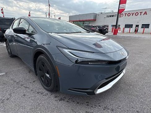 New 2026 Toyota Prius Plug-In Hybrid image 7