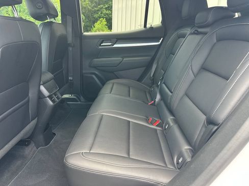 Used 2026 GMC Terrain Elevation w/ Elevation Premium Package FWD image 21