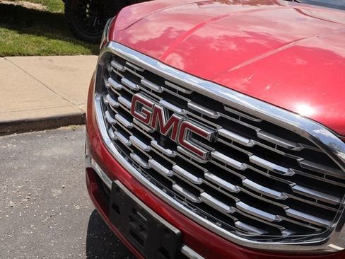 Used 2019 GMC Terrain Denali w/ Advanced Safety Package AWD/4WD image 16