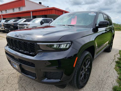 Used 2024 Jeep Grand Cherokee L Laredo image 13