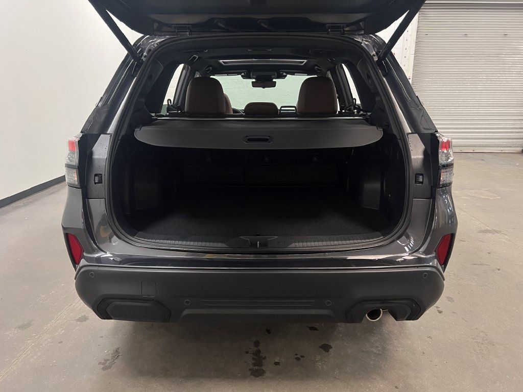 Used 2026 Subaru Forester Touring AWD/4WD image 23
