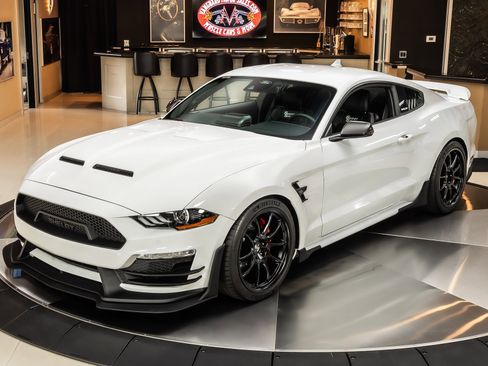 Used 2022 Ford Mustang GT Premium w/ GT Performance Package RWD image 5