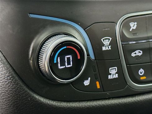 Used 2023 Chevrolet Equinox LT AWD/4WD image 20