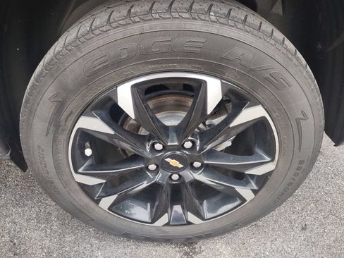 Used 2021 Chevrolet TrailBlazer LT w/ Convenience Package FWD image 10