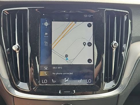 Used 2019 Volvo S60 T5 R-Design FWD image 13