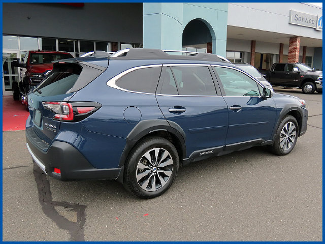 Used 2024 Subaru Outback Touring XT AWD/4WD image 7