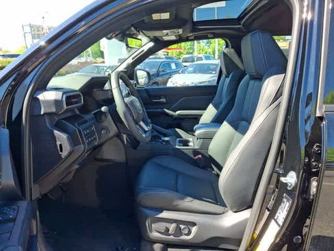 New 2026 Toyota 4Runner Limited AWD/4WD image 12