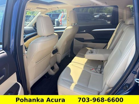 Used 2016 Toyota Highlander XLE AWD/4WD image 26