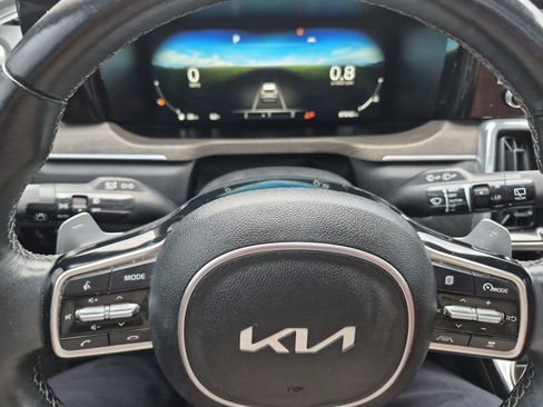 Used 2023 Kia Sorento SX Prestige image 29