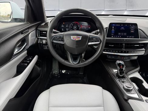 Used 2022 Cadillac CT4 Premium Luxury RWD image 12