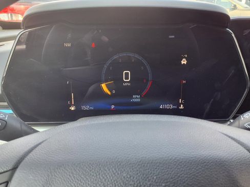 Used 2025 Chevrolet Trax LT image 14