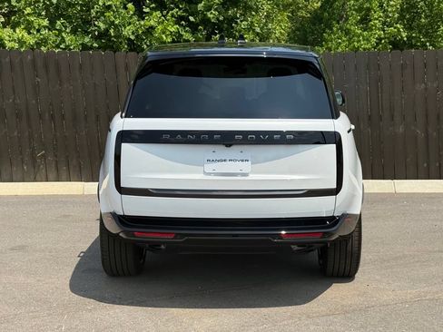 New 2026 Land Rover Range Rover Long Wheelbase SE AWD/4WD image 4
