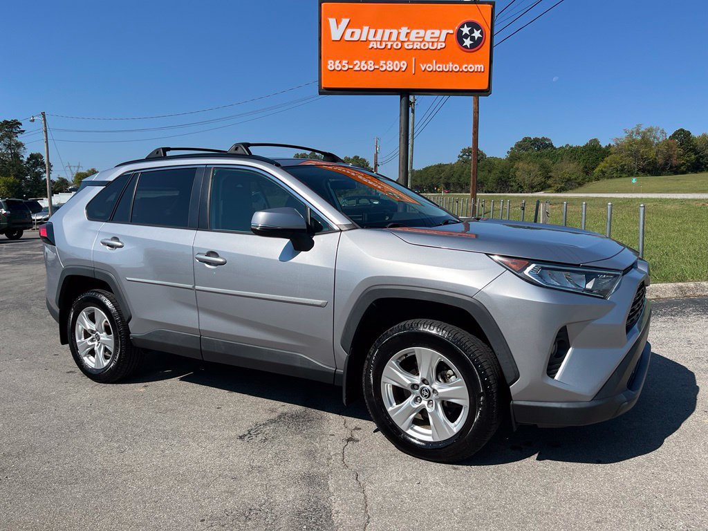 Used 2021 Toyota RAV4 XLE w/ Convenience Package AWD/4WD image 1