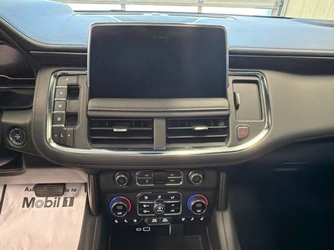 Used 2024 Chevrolet Suburban High Country AWD/4WD image 20