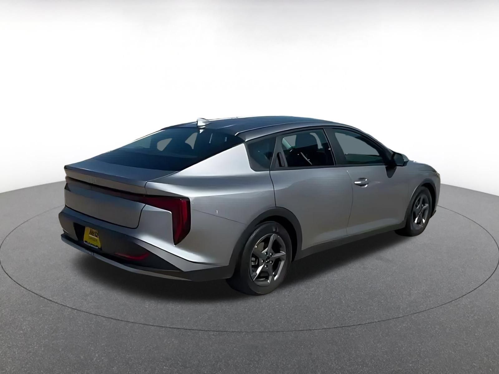 Used 2025 Kia K4 FWD image 14
