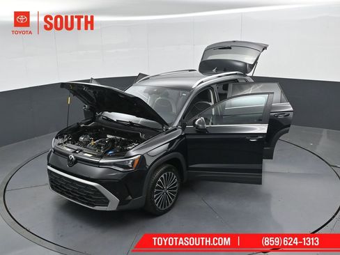 Used 2025 Volkswagen Taos SE FWD image 52