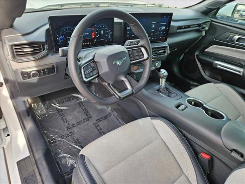 Used 2024 Ford Mustang EcoBoost image 10