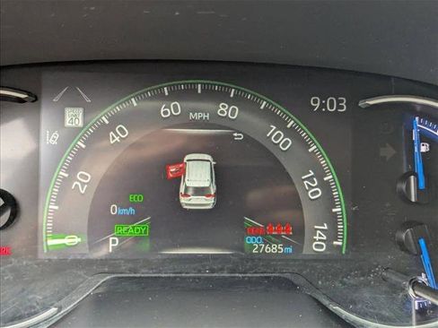 Used 2023 Toyota RAV4 LE AWD/4WD image 11