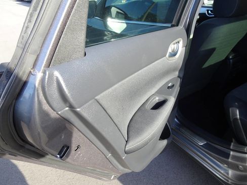 Used 2015 Nissan Sentra SV w/ Style Package image 20