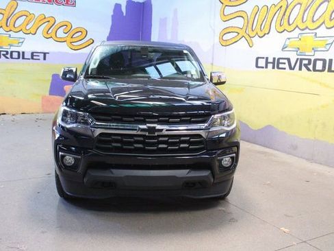 Used 2022 Chevrolet Colorado LT w/ LT Convenience Package image 3