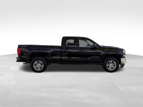 Used 2017 Chevrolet Silverado 1500 LT w/ All Star Edition AWD/4WD image 30