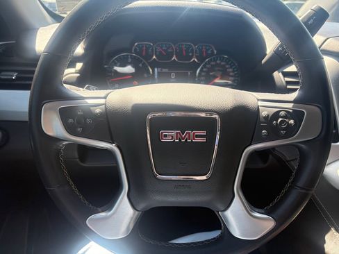 Used 2019 GMC Yukon SLE w/ SLE Value Package RWD image 6