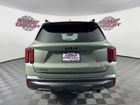 Used 2025 Kia Sorento SX image 6