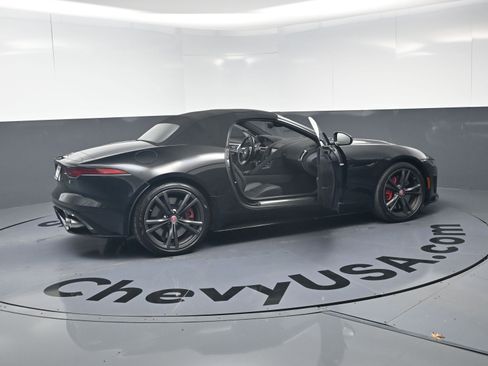 Used 2021 Jaguar F-TYPE R image 16
