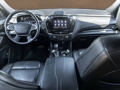 Used 2023 Chevrolet Traverse RS FWD image 26