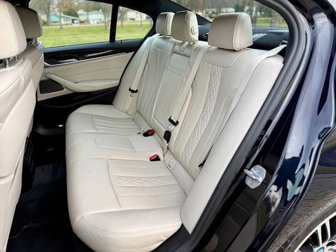 Used 2020 BMW 540i xDrive w/ M Sport Package image 23