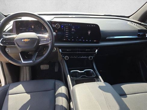Used 2026 Chevrolet Traverse LT AWD/4WD image 18