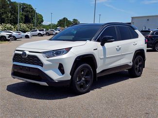Used 2021 Toyota RAV4 XSE w/ XSE Grade Weather Package AWD/4WD video 1