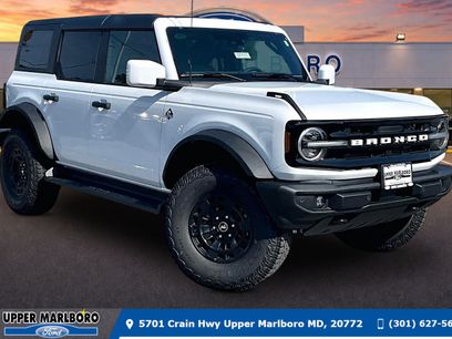 New 2026 Ford Bronco Outer Banks w/ Sasquatch Package