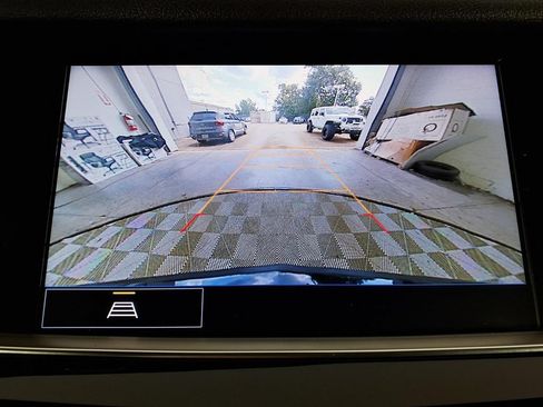Used 2023 Cadillac XT6 Luxury FWD image 14