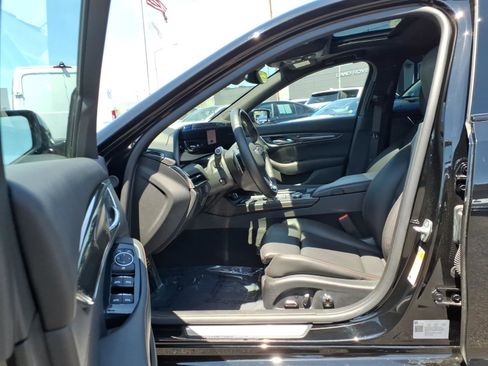Used 2025 Cadillac CT5 V AWD/4WD image 19