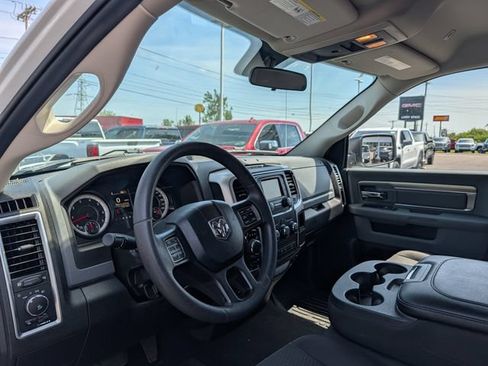 Used 2019 RAM 1500 Classic Warlock AWD/4WD image 13