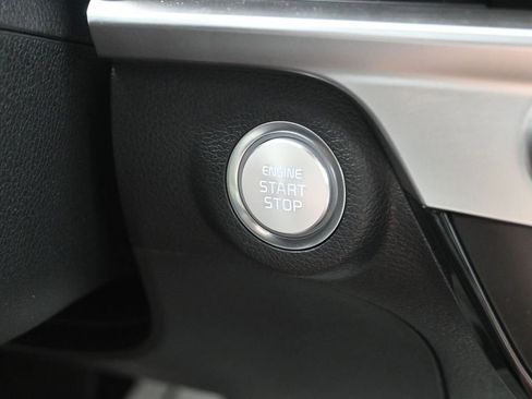 New 2025 Kia Telluride LX FWD image 25